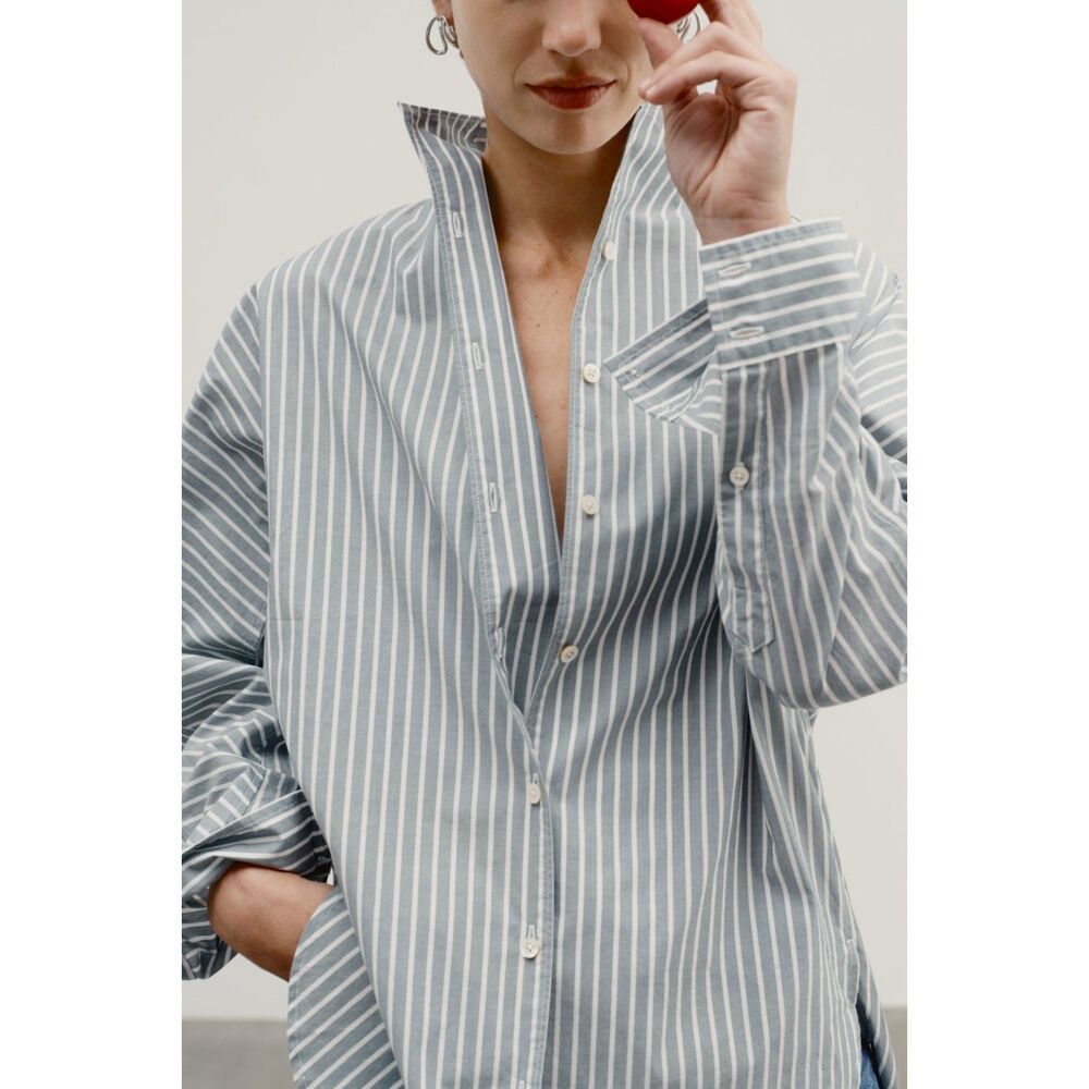 AYR The Tate Button Down Shirt Women’s Size Medium Nocturne - Picture 7 of 7